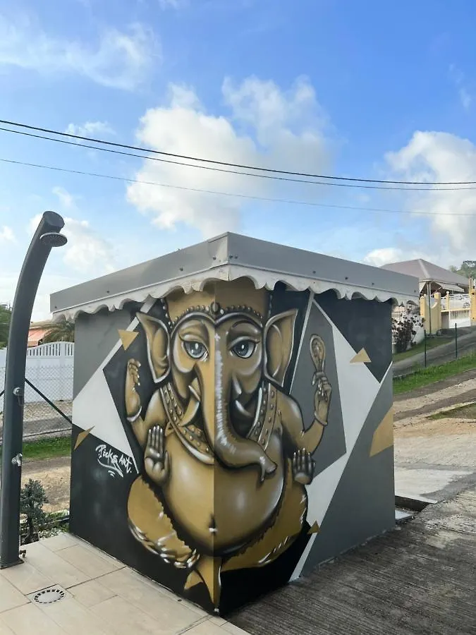 Hébergement de vacances Villa Les Trésors de Laurëlia à Gourbeyre Guadeloupe